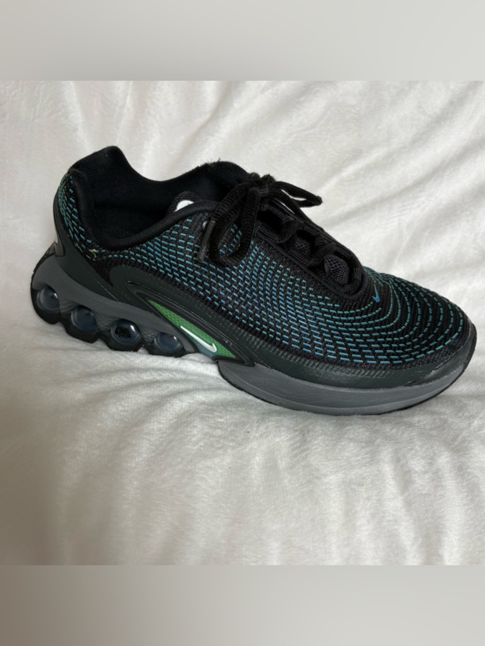 Youth Nike Air Max Dn sneakers